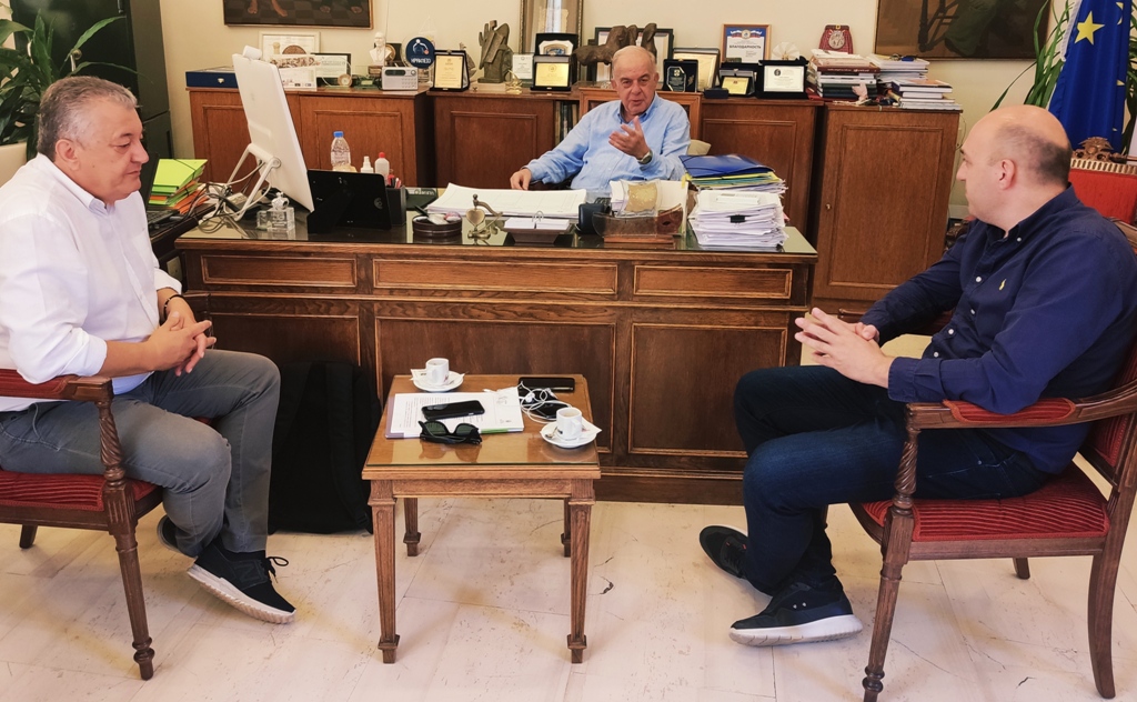 Στενή συνεργασία Δήμου Ηρακλείου και ΕΣΔΑΚ για τα μεγάλα έργα διαχείρισης απορριμμάτων στην Κρήτη
