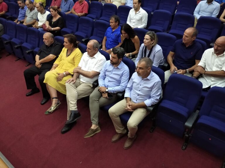 Αιχμές από Ντόρα Μπακογιάννη για τις χρηματοδοτήσεις στα Χανιά