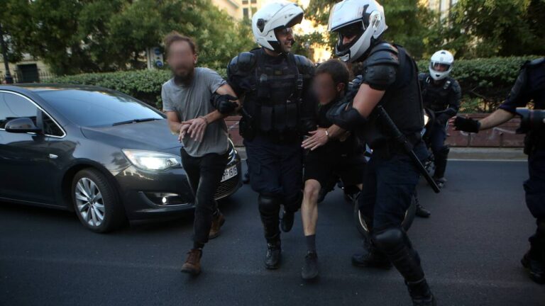 Επεισόδια Πατησίων: Το προφίλ των συλληφθέντων – Τα στοιχεία που έχουν στα χέρια τους οι Αρχές