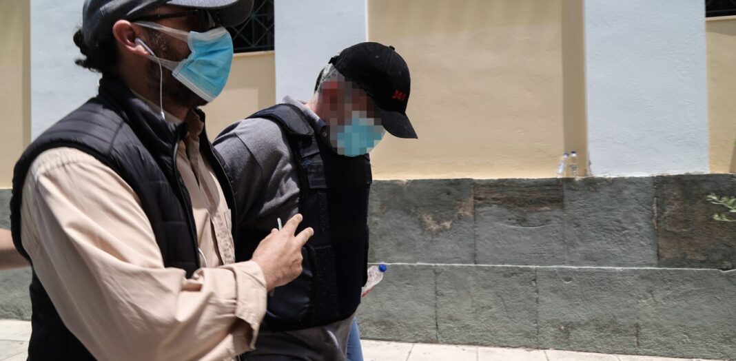 Ψευτογιατρός: Νέα στοιχεία στο φως – Σφίγγει ο κλοιός για τους συνεργούς του