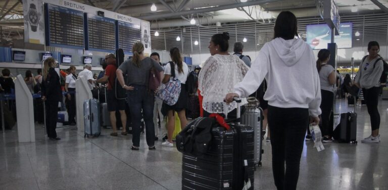 Κορωνοϊός: Μικραίνει η λίστα των τρίτων χωρών που θα στέλνουν τουρίστες στην Ευρώπη