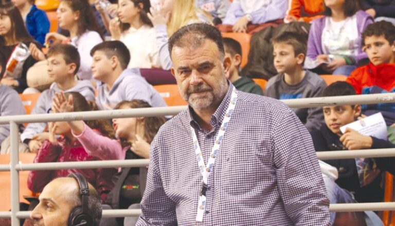Ξανά παππούς ο πρόεδρος της ΕΚΑΣΚ