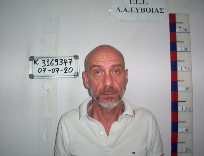Εύβοια: Αυτός είναι ο δάσκαλος που φέρεται να αποπλάνησε την 14χρονη