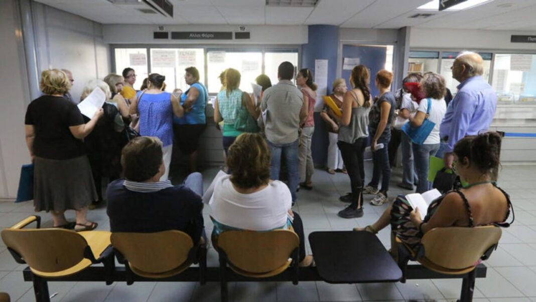 Τα λάθη-παγίδες στις βεβαιώσεις αποδοχών που «φουσκώνουν» τον φόρο