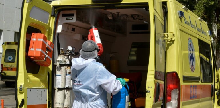 Πρόεδρος ΕΚΑΒ: Περιμένει «ενέσεις» στο γηρασμένο στόλο – Λείπουν 600 ασθενοφόρα