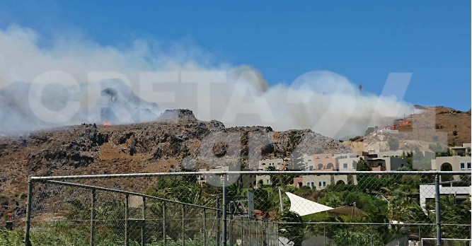 Πυρκαγιά στον Πλακιά: Δεκάδες στρέμματα γης έγιναν στάχτη – Δείτε βίντεο από την επιχείρηση κατάσβεσης