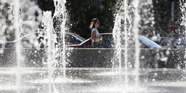 Καιρός: Εισβολή θερμών μαζών αέρα, ξεκινά καύσωνας με 40άρια -Θερμοκρασίες ανά περιοχή