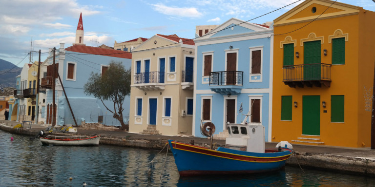 Καστελλόριζο: Επιστρέφουν οι τουρίστες μετά την αποκλιμάκωση της έντασης -Κύμα στήριξης