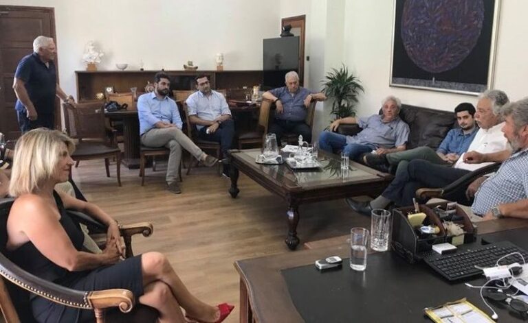 Στον Δήμαρχο Χανίων η Γ.Γ. & μέλη της Νομαρχιακής Επιτροπής Χανίων του ΚΙΝΑΛ