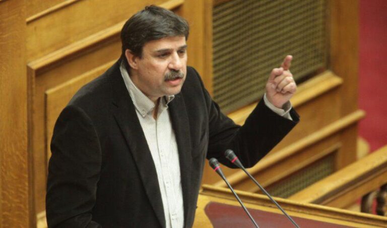 Α. Ξανθός: Ανήκουστο γιατροί του ΕΣΥ να παρακολουθούν ασθενείς σε ξενοδοχεία καραντίνας