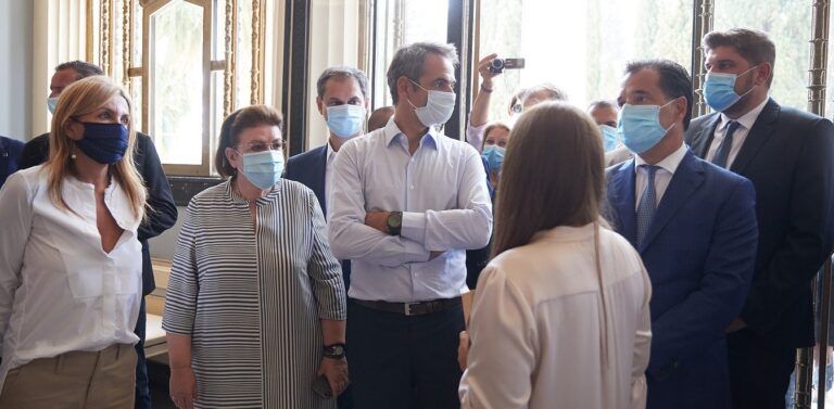 Μητσοτάκης: Πρέπει να επανέλθουμε σε καθεστώς εγρήγορσης για τον κορωνοϊό