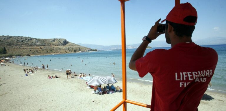Ο κορωνοϊός βάζει τέλος στο «φιλί της ζωής» – Νέες τεχνικές διάσωσης από πνιγμό