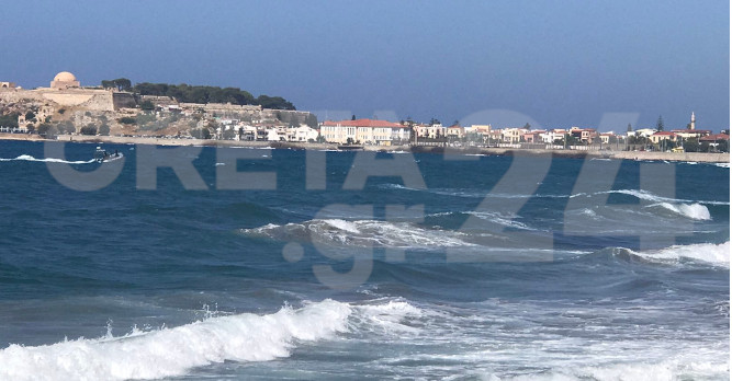 Κρήτη: Σώος ο λουόμενος που αναζητούσε το λιμενικό (βίντεο)