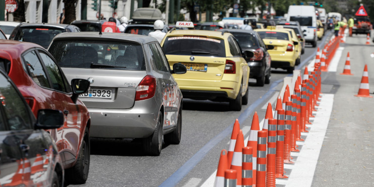 Μειώσεις στα τέλη ταξινόμησης ΙΧ φέρνει νομοσχέδιο του ΥΠΟΙΚ -Ολες οι αλλαγές (πίνακες)