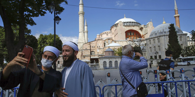 Καταδικάζει ο Μεγάλος Μουφτής της Αιγύπτου την μετατροπή της Αγίας Σοφίας σε τζαμί