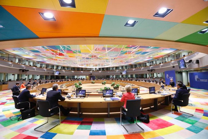 Σύνοδος Κορυφής ΕΕ: «Πράσινο φως» για την ενταξιακή διαδικασία Ουκρανίας και Μολδαβίας