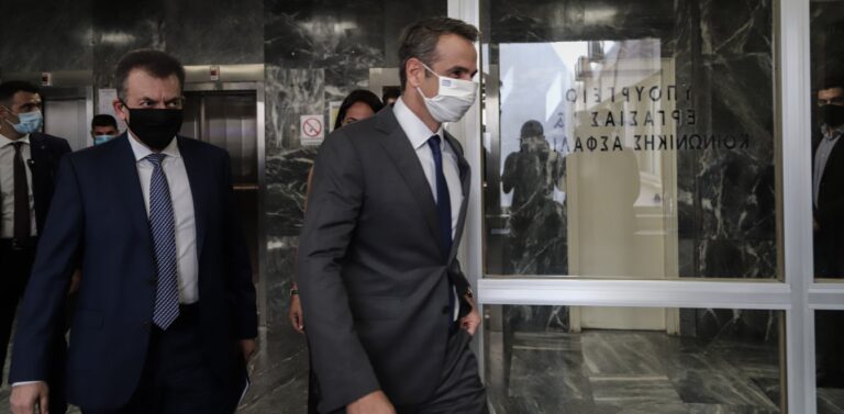 Σε λειτουργία η ψηφιακή σύνταξη: Μία στις τρεις συντάξεις άμεσα και ηλεκτρονικά