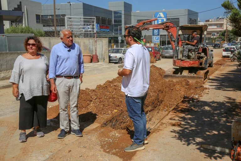 Συνεχίζονται τα έργα της ΔΕΥΑΗ σε δρόμους του Ηρακλείου