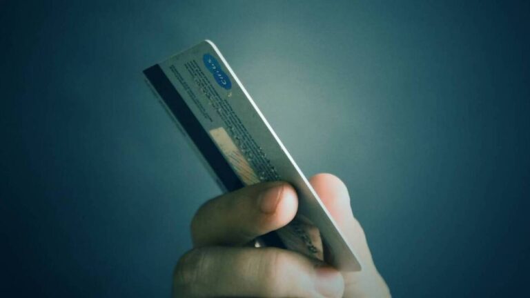 Ο κορωνοϊός άλλαξε τις συνήθειες των καταναλωτών