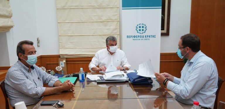 Δύο σημαντικά έργα υπέγραψε ο Περιφερειάρχης Κρήτης