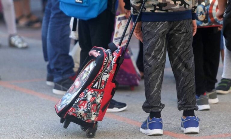 Κορωνοϊός – Υπουργείο Υγείας: Πότε θα ανοίξουν τα σχολεία