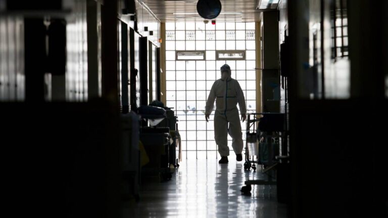 Κορωνοϊός: Στους 212 οι νεκροί στην Ελλάδα