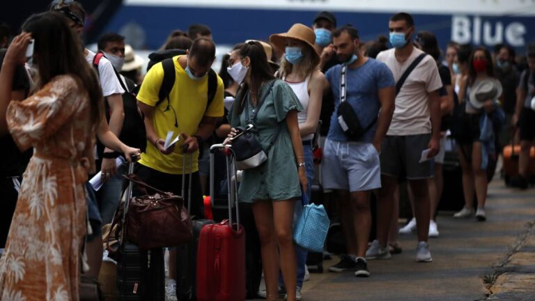 Κορωνοϊός: «Μοντέλο Πόρου» προ των πυλών για την αποτροπή δεύτερου κύματος