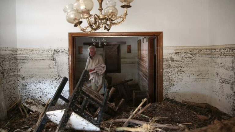 Λέκκας: Θα ξαναέχουμε καταστροφές στην Εύβοια – Υπάρχει ολόκληρη πόλη επάνω στον Λήλαντα