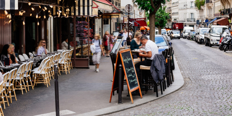 Γαλλία: «Ελευθερία, ελευθερία» – Εστιατόριο στη Νίκαια άνοιξε αψηφώντας τους περιορισμούς