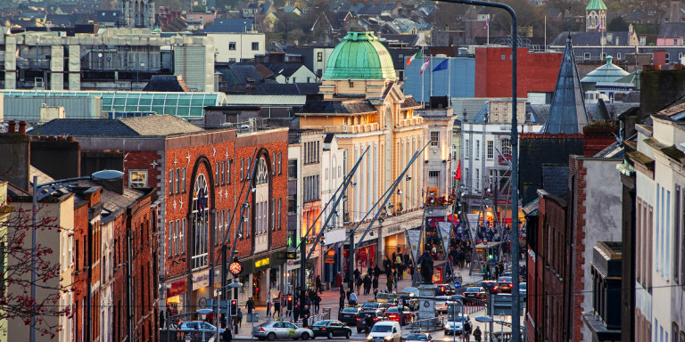 Κορωνοϊός – Ιρλανδία: «Φρένο» στην άρση του lockdown λόγω μετάλλαξης Δέλτα