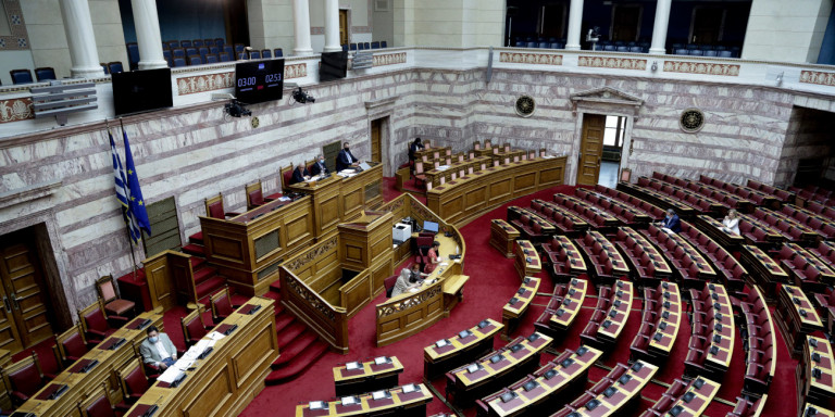 Βουλή: Ιχνηλατούνται στη Βουλή οι επαφές της Κεραμέως – Τι έδειξαν τα τεστ