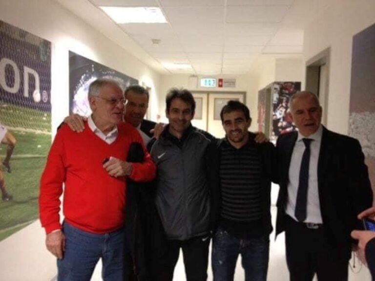 Το ξεχωριστό αντίο των παλαιμάχων του ΟΦΗ στο Σάββα Θεοδωρίδη