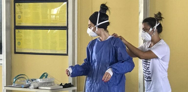 Αντιπρόεδρος ΕΟΔΥ: Υπάρχει δυναμική δευτέρου κύματος στη χώρα – «Βόμβες» κορωνοϊού οι ασυμπτωματικοί