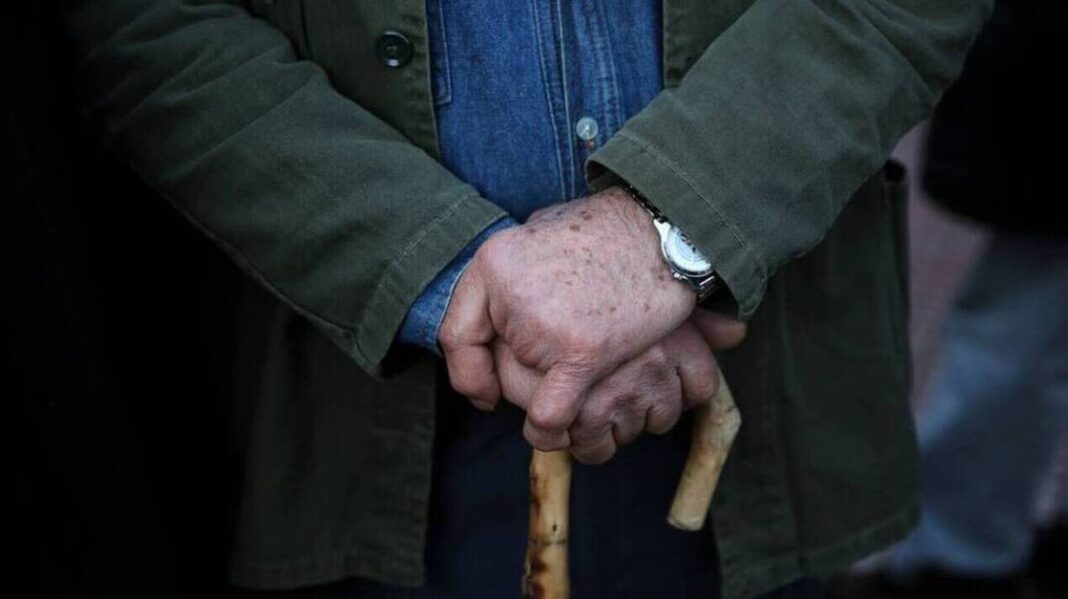 Στις 270.000 οι εκκρεμείς αιτήσεις συνταξιοδότησης