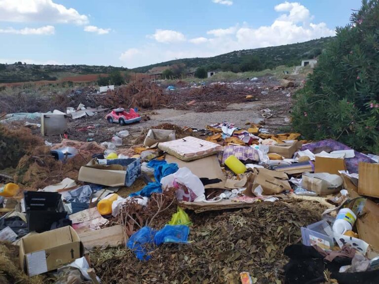 Ηράκλειο: Παρέμβαση Εισαγγελέα για τη μικρή χωματερή