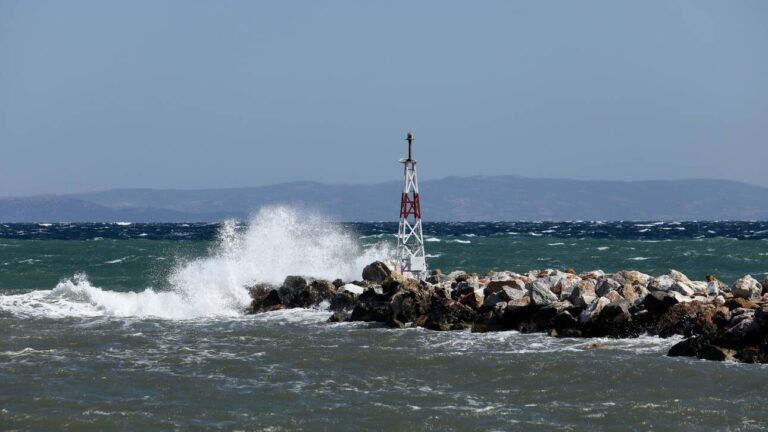 «Ιανός»: Παρασύρθηκε αγκυροβολημένο ιστιοφόρο στην Ιθάκη