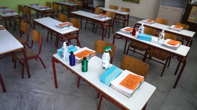 Δερμιτζάκης: Δε θα έχουμε έξαρση των κρουσμάτων με το άνοιγμα των σχολείων