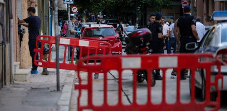 Άγρια δολοφονία: Τους πυροβόλησαν στο κεφάλι, βρέθηκαν σε κοντέινερ