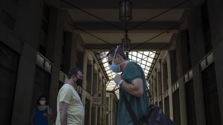 Κορωνοϊός: Τέλος της εβδομάδας «κληρώνει» για νέα μέτρα
