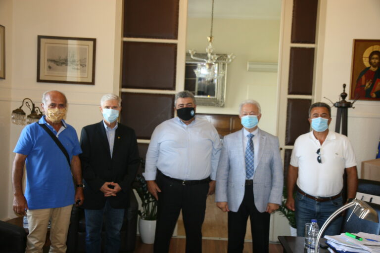 Στον  Αντιπεριφερειάρχη Χανίων ο Πρόεδρος της Ένωσης Απόστρατων Αξιωματικών Στρατού