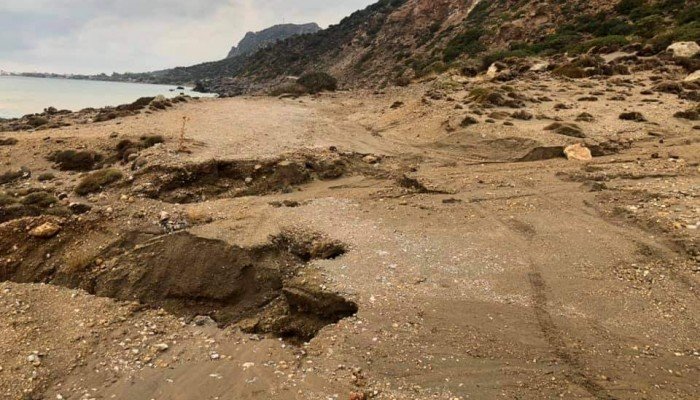 Υποχώρησε το έδαφος σε γνωστή παραλία της Κρήτης