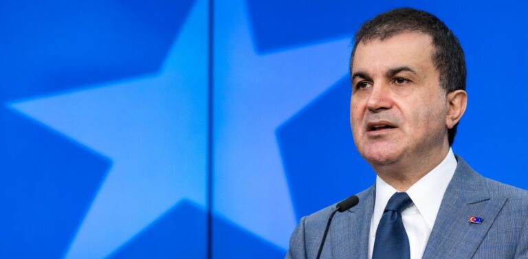 Άγκυρα για δηλώσεις Μακρόν: «Η Τουρκία θα σας δώσει τις κατάλληλες απαντήσεις»