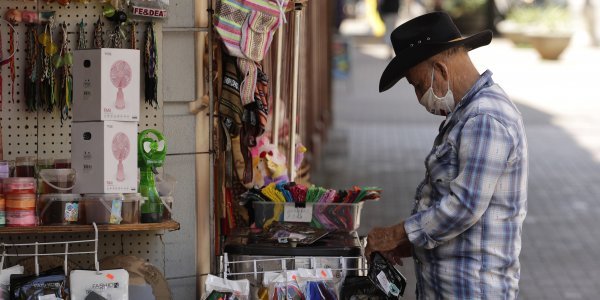 ΗΠΑ – Κορωνοϊός: 49.575 νέα κρούσματα και 983 νέοι θάνατοι