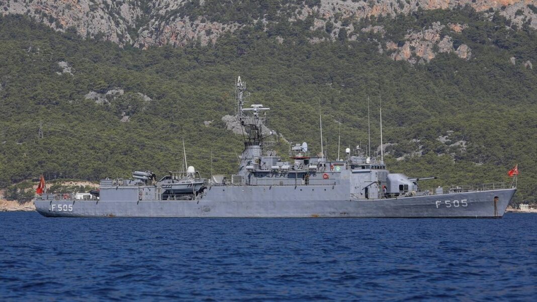Προκλητική τουρκική αντί – Navtex: Ζητά την αποστρατικοποίηση της Χίου