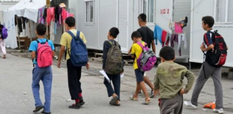 Στη Θεσσαλονίκη τα ασυνόδευτα προσφυγόπουλα από τη Μόρια