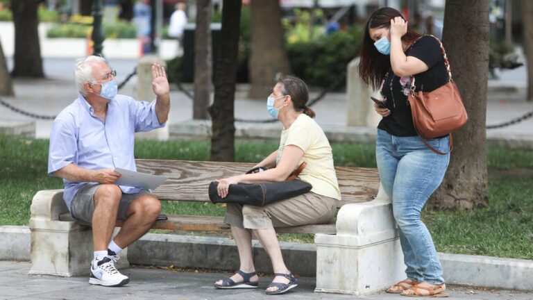 Κορωνοϊός – Βατόπουλος: Όσο πειθαρχούμε, τόσο μειώνεται η πιθανότητα lockdown