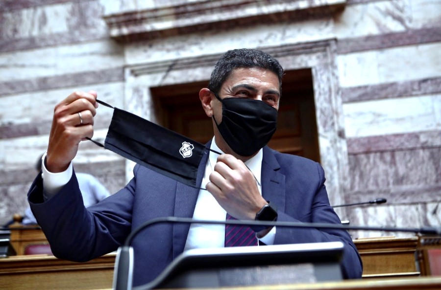 Απο τη Βουλή, στο… Γεντί Κουλέ ο Λευτέρης Αυγενάκης