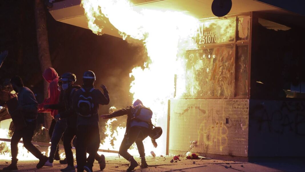 Κολομβία: Συνεχίζονται οι ταραχές για τον «Τζορτζ Φλόιντ» της Λατινικής Αμερικής