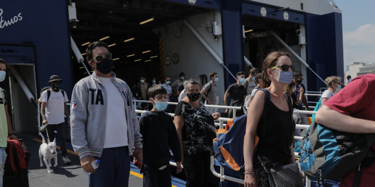 Κορωνοϊός: Ανησυχία για αύξηση κρουσμάτων στην Αττική -Γιατί προβληματίζει το ηλικιακό γκρουπ των 50-60