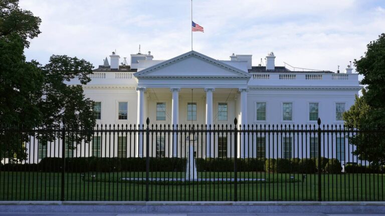 ΗΠΑ: Συνελήφθη ύποπτη για τον φάκελο με το θανατηφόρο δηλητήριο προς τον Τραμπ